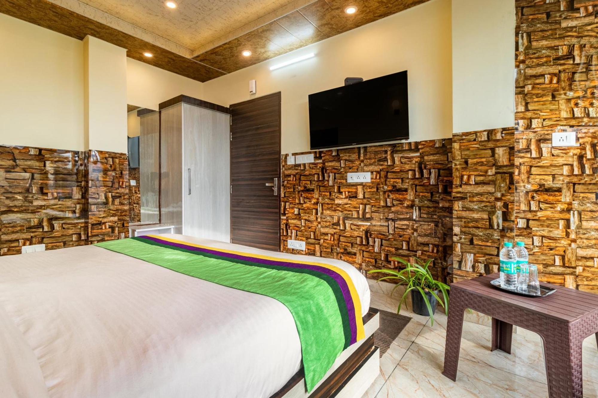 Treebo Srishti Vaikunth With Mountain View Hotel Shimla Buitenkant foto