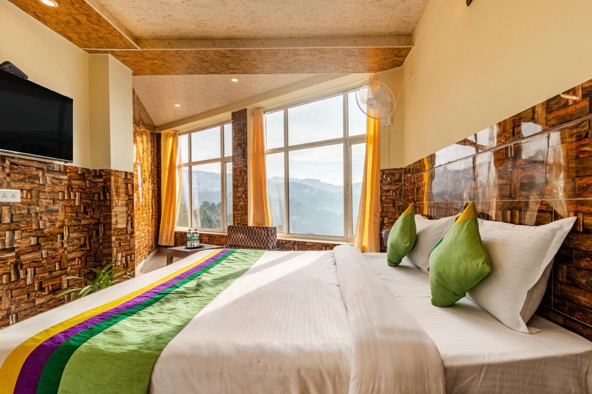 Treebo Srishti Vaikunth With Mountain View Hotel Shimla Buitenkant foto