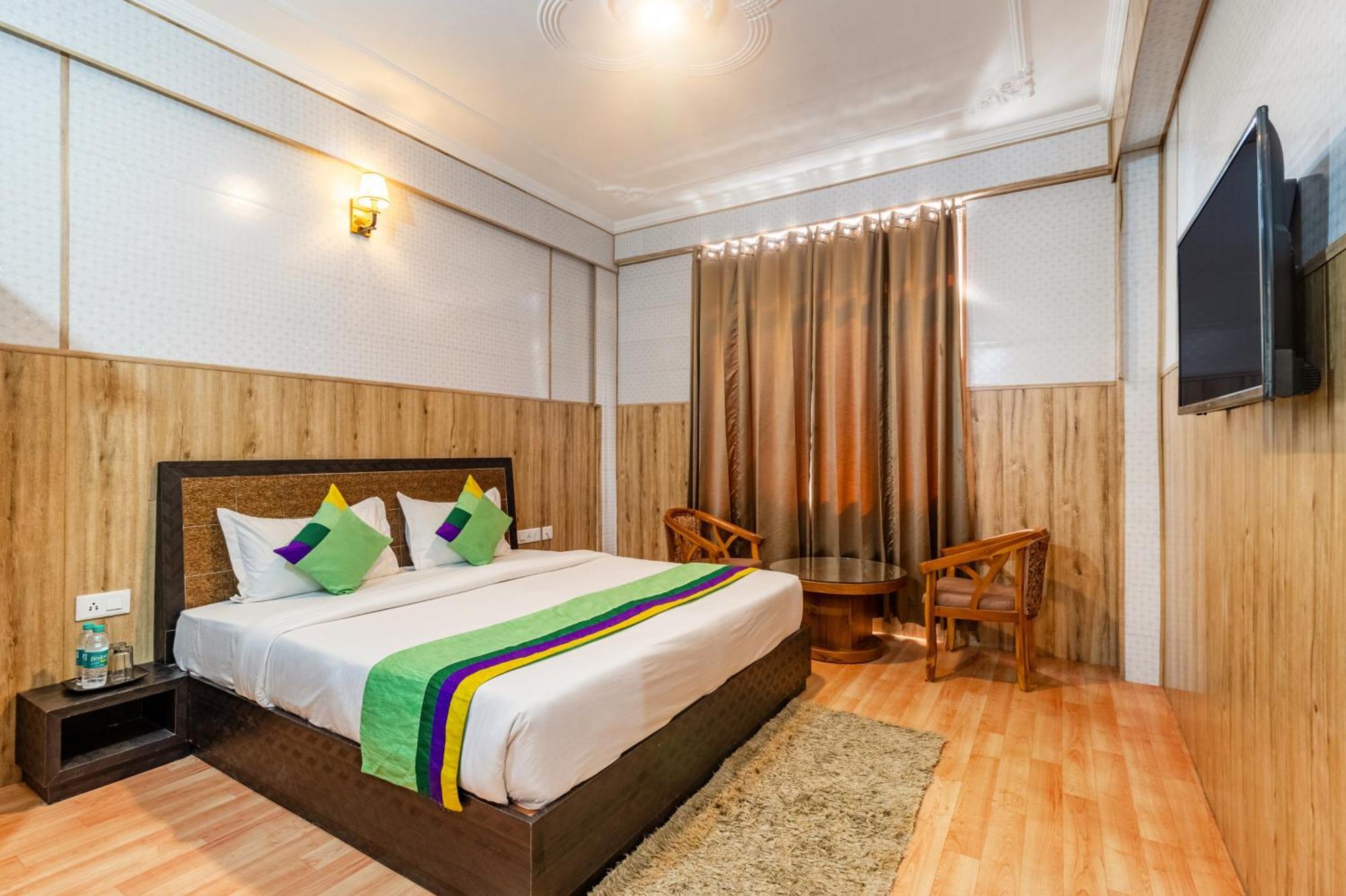 Treebo Srishti Vaikunth With Mountain View Hotel Shimla Buitenkant foto